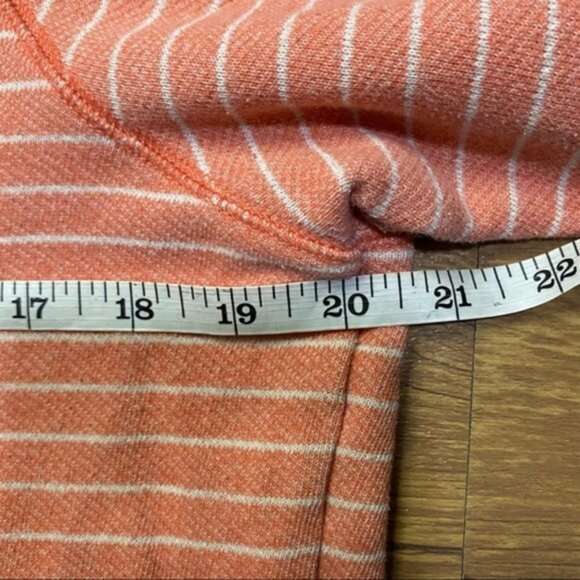 Ll bean Sweater Hoodie Women Size Medium - Picture 5 of 9